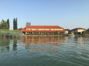 Hársas Apartmanház Balatonboglár
